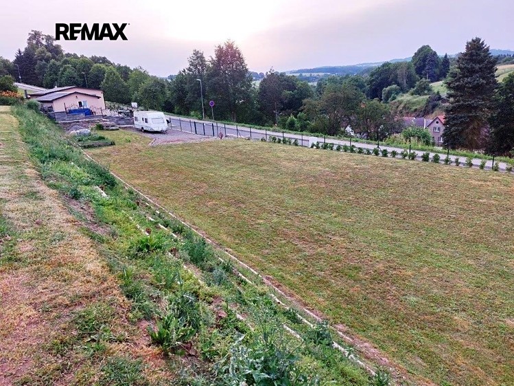 Pronájem zahrady 340 m² - foto 2