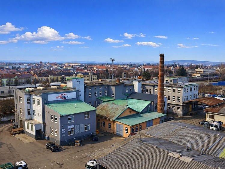 Prodej komerční nemovitosti 7 353 m² - foto 1