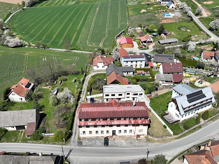 Prodej komerční nemovitosti 1 090 m² - foto 5