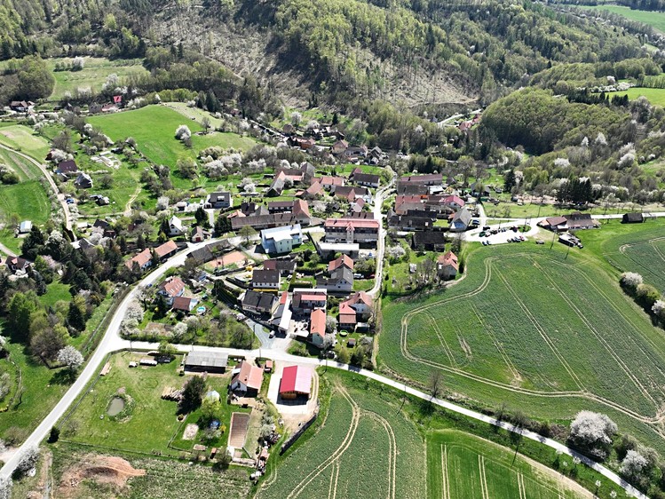 Prodej komerční nemovitosti 1 090 m² - foto 8