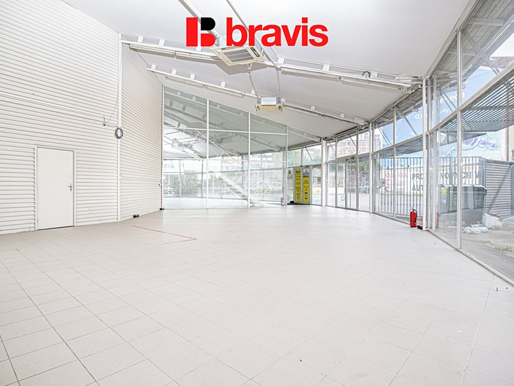 Prodej obchodního prostoru 600 m² - foto 4