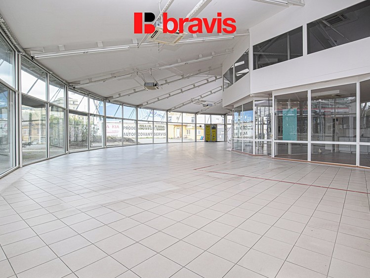 Prodej obchodního prostoru 600 m² - foto 2