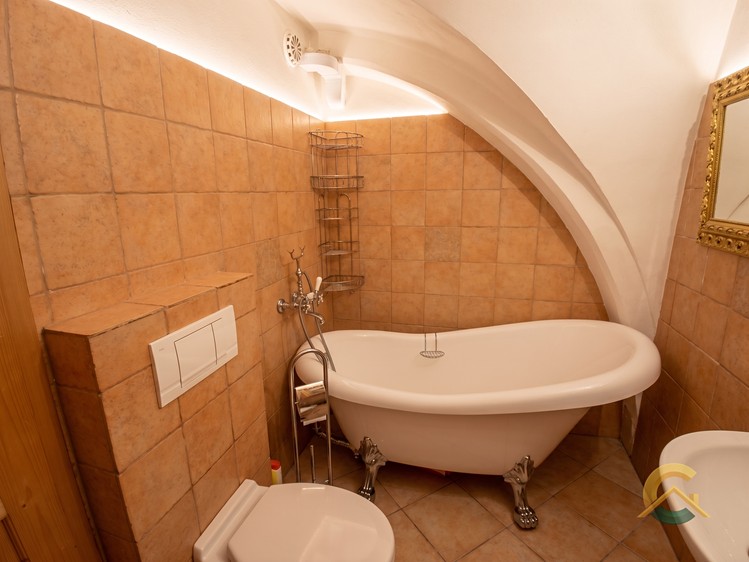 Prodej ubytovacího zařízení 2 000 m² - foto 7