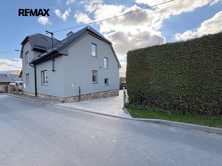 Prodej komerční nemovitosti 79 m² - foto 2