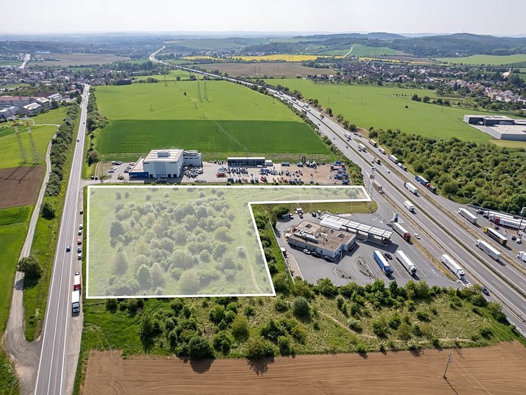 Prodej skladového prostoru 11 908 m² - foto 1