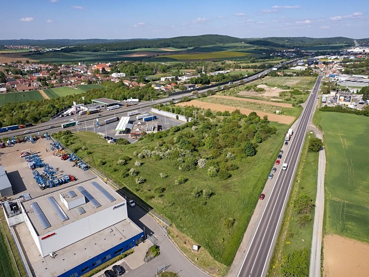 Prodej skladového prostoru 11 908 m² - foto 3