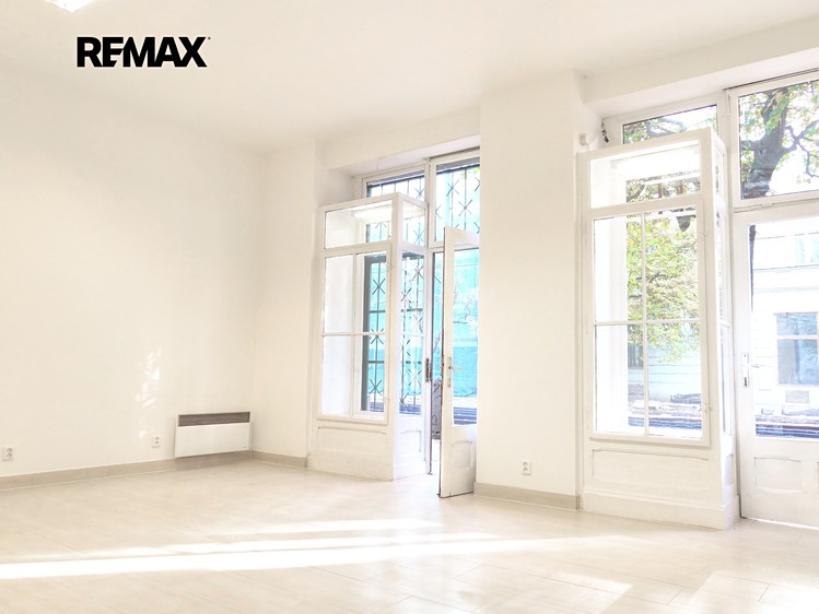 Prodej obchodního prostoru 34 m² - foto 4