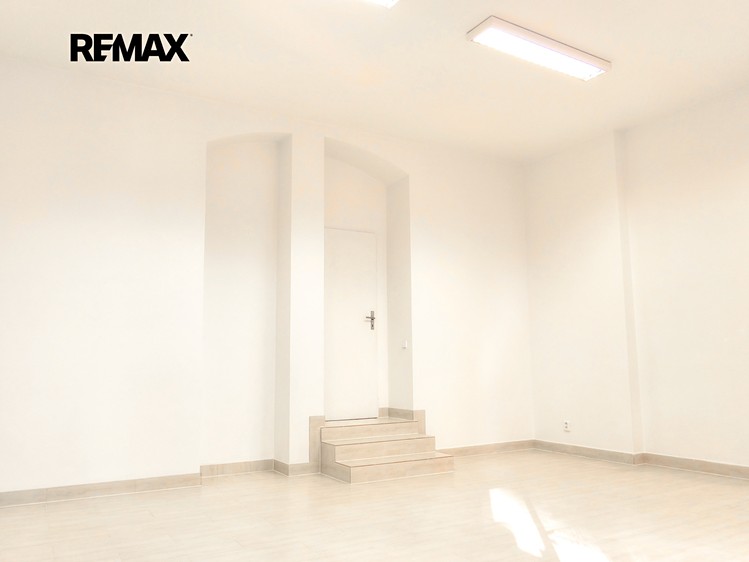 Prodej obchodního prostoru 34 m² - foto 6