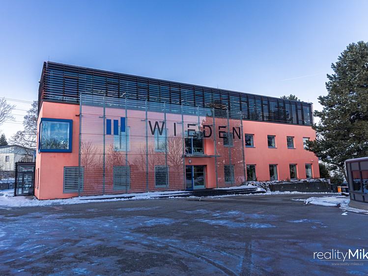 Prodej výrobní haly, prostoru 3 613 m² - foto 1