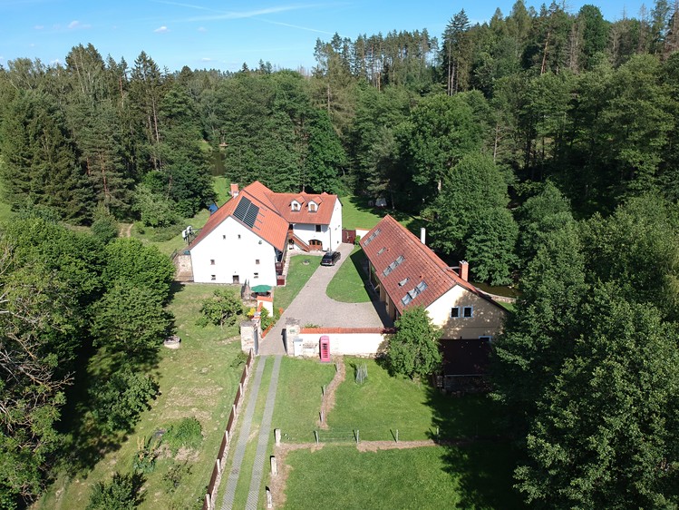 Prodej ubytovacího zařízení 130 000 m² - foto 1