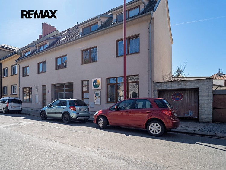 Prodej obchodního prostoru 60 m² - foto 1