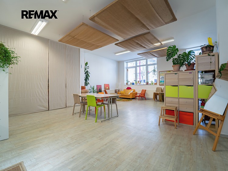 Prodej obchodního prostoru 60 m² - foto 5