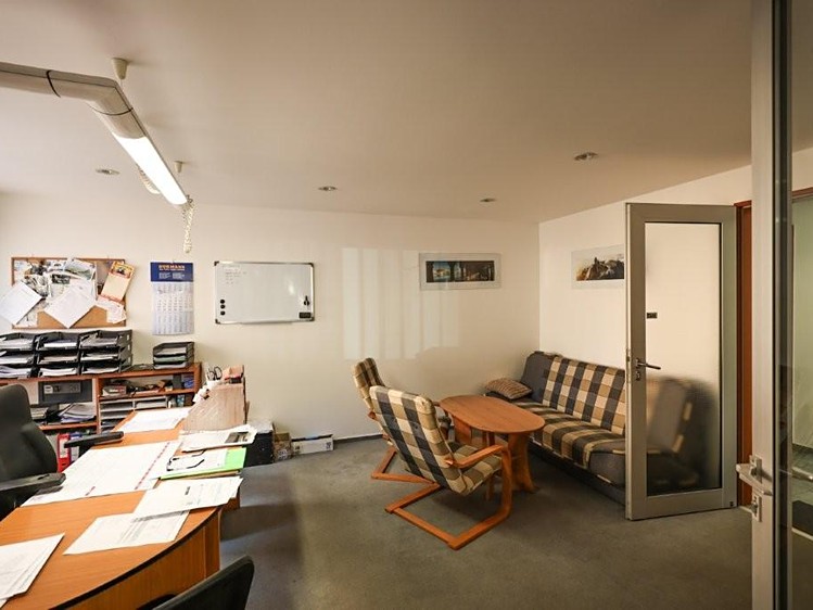 Prodej výrobní haly, prostoru 1 871 m² - foto 7