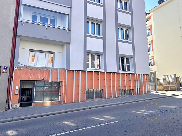 Prodej obchodního prostoru 74 m² - foto 2