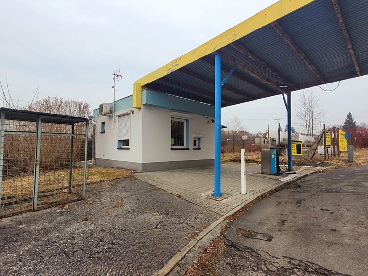 Prodej komerční nemovitosti 27 m² - foto 1