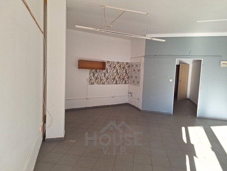 Prodej obchodního prostoru 58 m² - foto 6