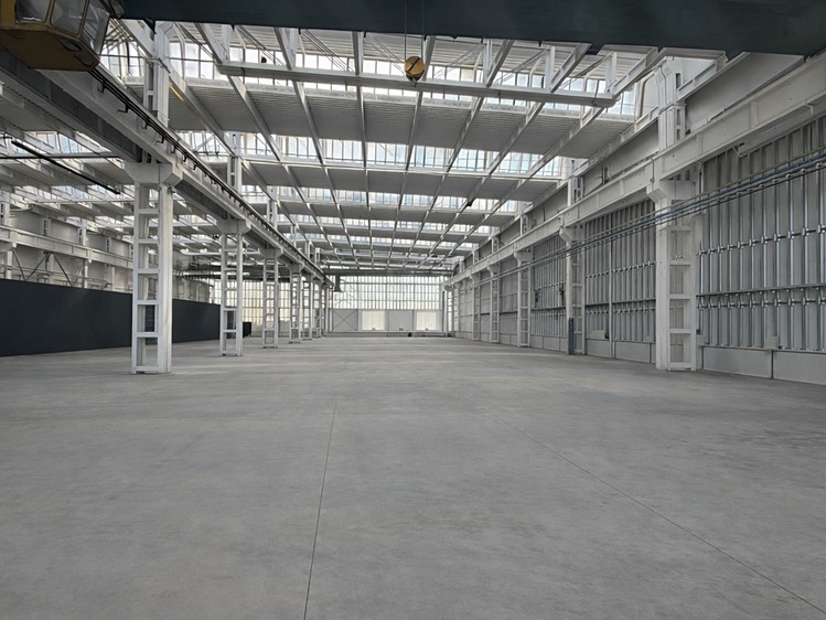 Prodej výrobní haly, prostoru 5 300 m² - foto 3