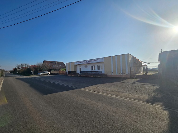 Prodej komerční nemovitosti 408 m² - foto 3