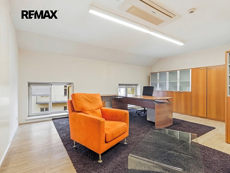 Prodej činžovního domu 214 m² - foto 7