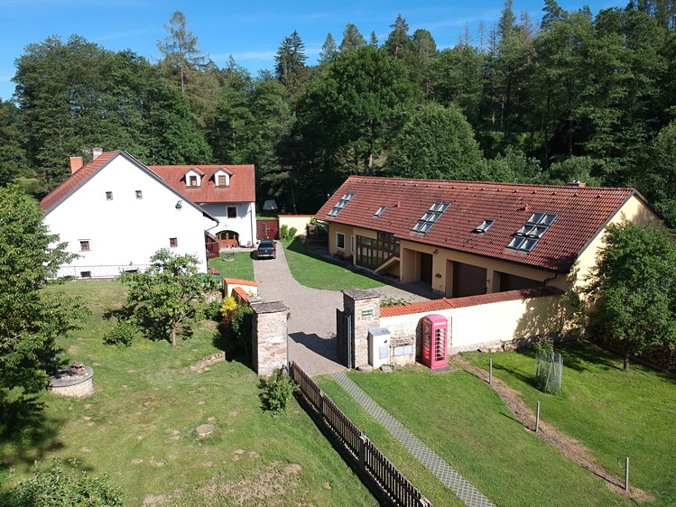 Prodej zemědělského objektu 130 000 m² - foto 2