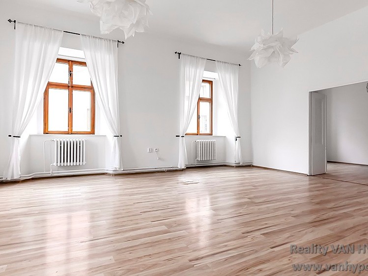 Prodej činžovního domu 1 500 m² - foto 3