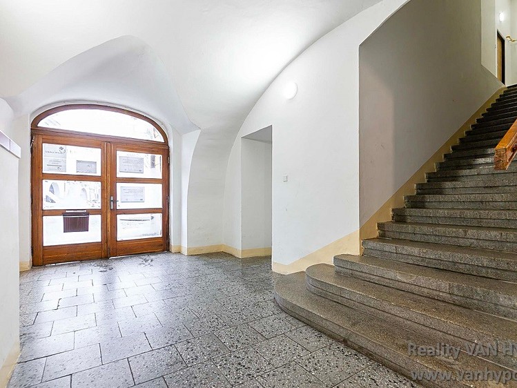 Prodej činžovního domu 1 500 m² - foto 4
