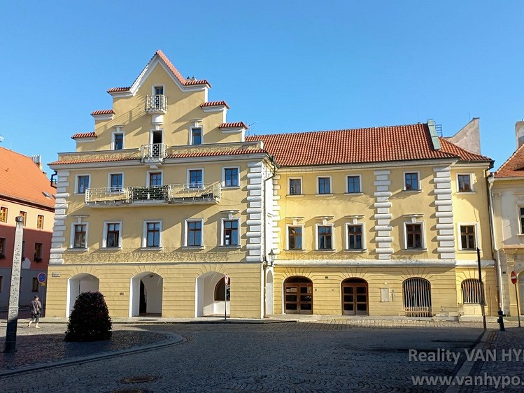 Prodej činžovního domu 1 500 m² - foto 1
