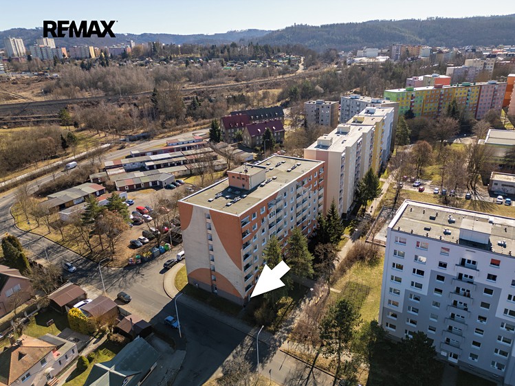 Prodej obchodního prostoru 72 m² - foto 2