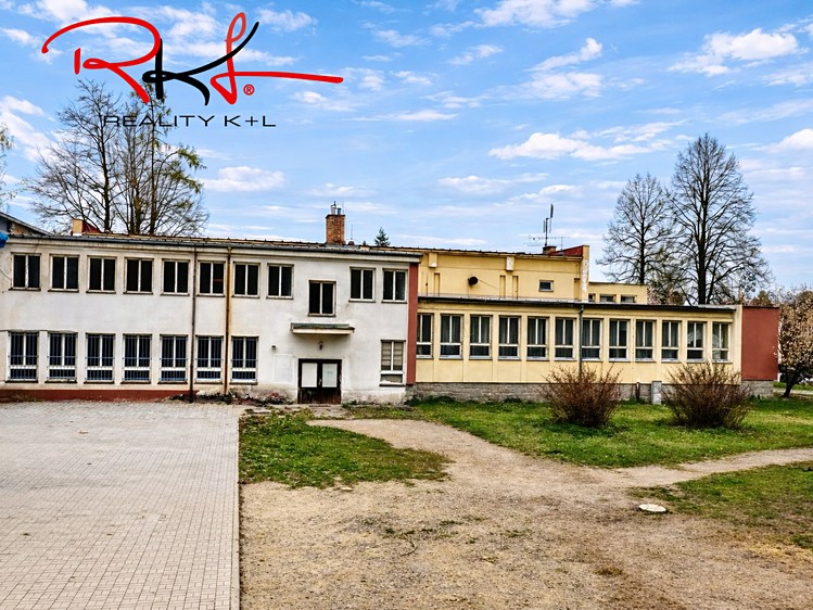 Prodej obchodního prostoru 1 300 m² - foto 4