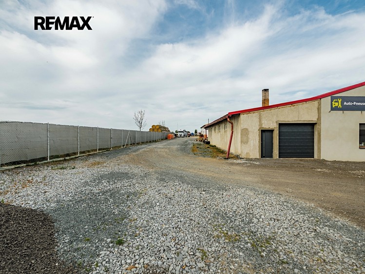 Prodej výrobní haly, prostoru 2 100 m² - foto 7