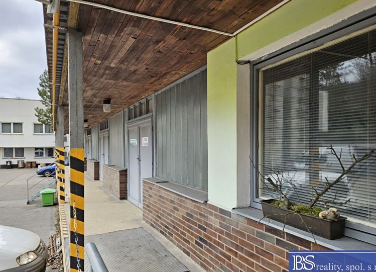 Prodej skladového prostoru 990 m² - foto 3