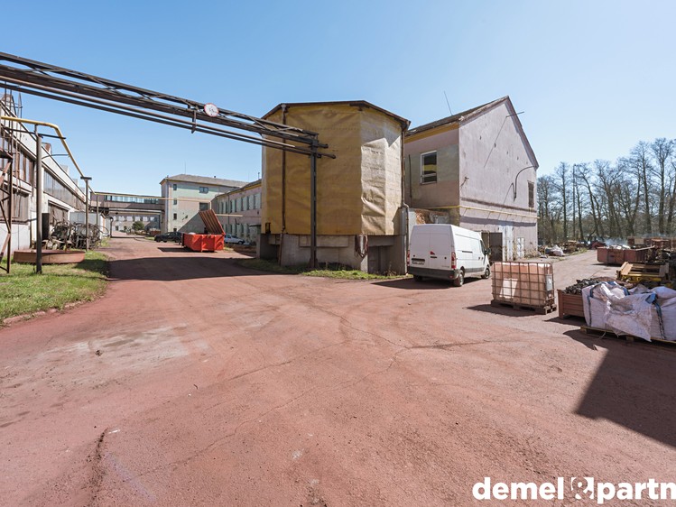 Prodej výrobní haly, prostoru 6 500 m² - foto 7