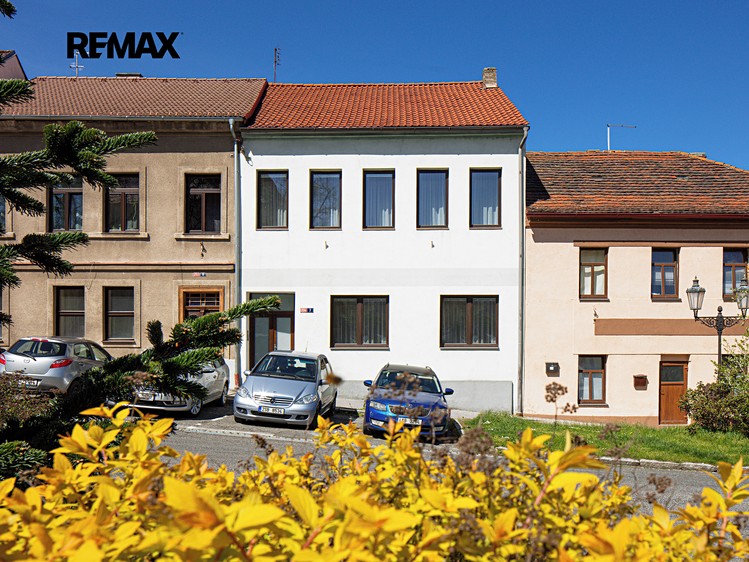 Prodej činžovního domu 193 m² - foto 1