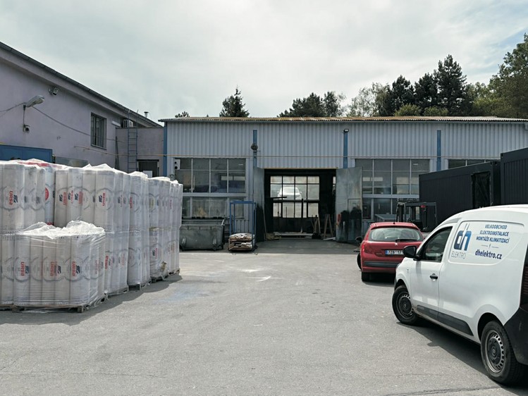 Prodej výrobní haly, prostoru 4 500 m² - foto 3