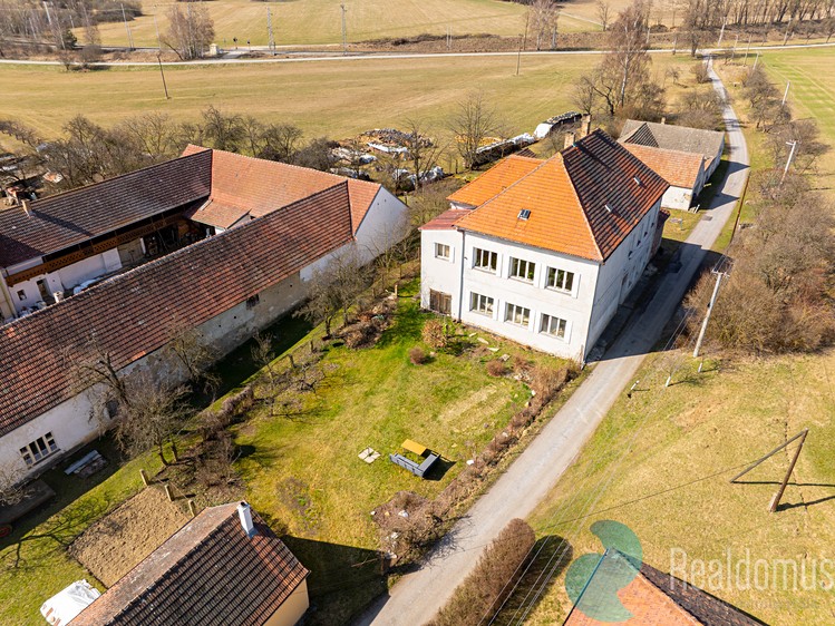 Prodej činžovního domu 330 m² - foto 1
