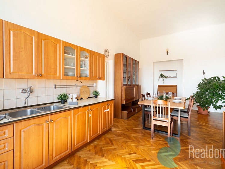 Prodej činžovního domu 330 m² - foto 7