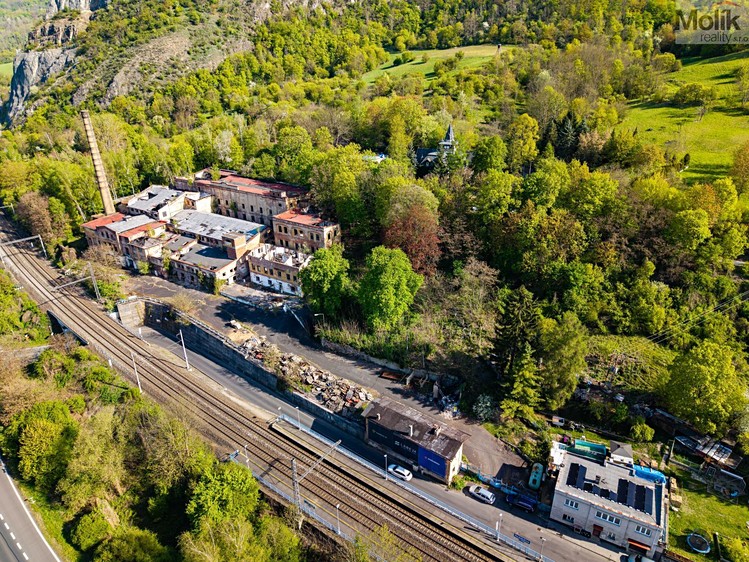 Prodej obchodního prostoru 35 000 m² - foto 3