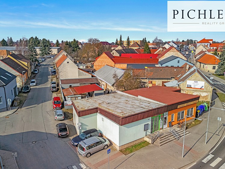 Prodej obchodního prostoru 135 m² - foto 1
