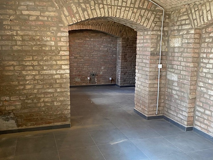 Prodej komerční nemovitosti 65 m² - foto 2