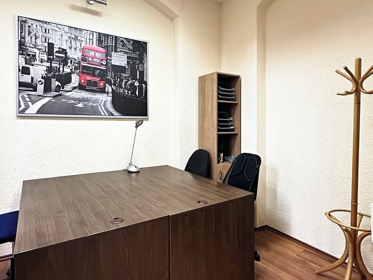 Prodej kanceláře 47 m² - foto 2