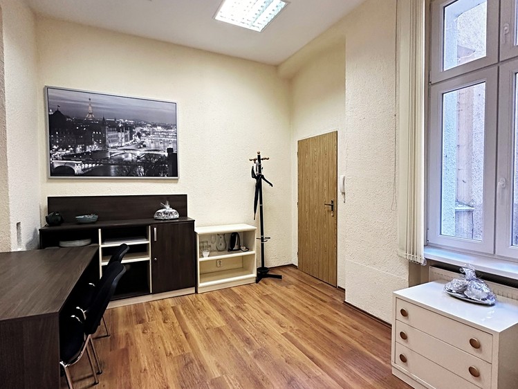 Prodej kanceláře 47 m² - foto 5