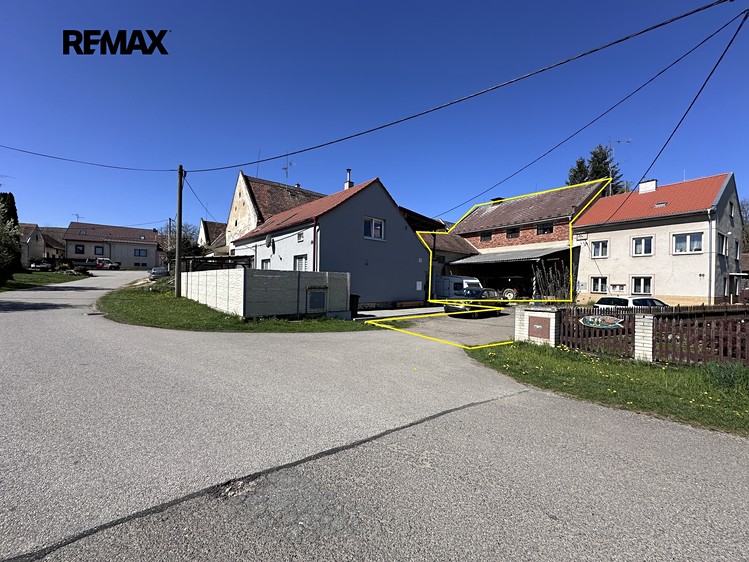 Prodej výrobní haly, prostoru 830 m² - foto 1