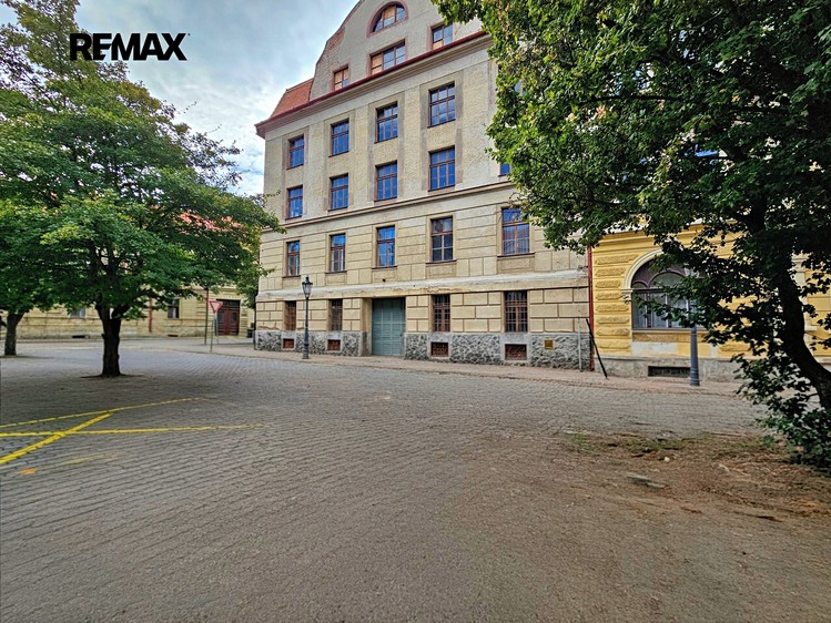 Prodej skladového prostoru 2 000 m² - foto 2