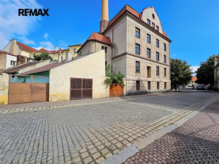 Prodej skladového prostoru 2 000 m² - foto 1