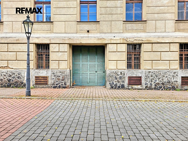 Prodej skladového prostoru 2 000 m² - foto 8