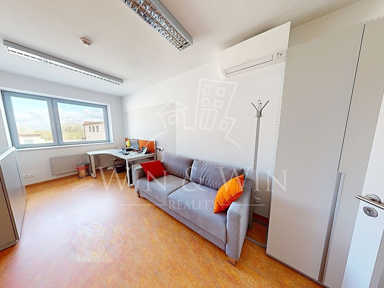Prodej kanceláře 1 065 m² - foto 8