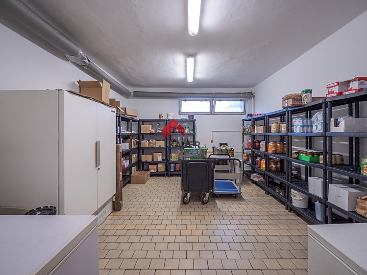 Prodej výrobní haly, prostoru 654 m² - foto 6