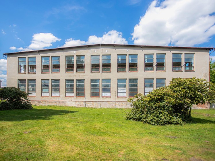 Prodej výrobní haly, prostoru 4 500 m² - foto 4