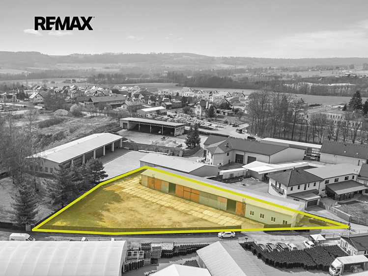 Prodej výrobní haly, prostoru 600 m² - foto 2