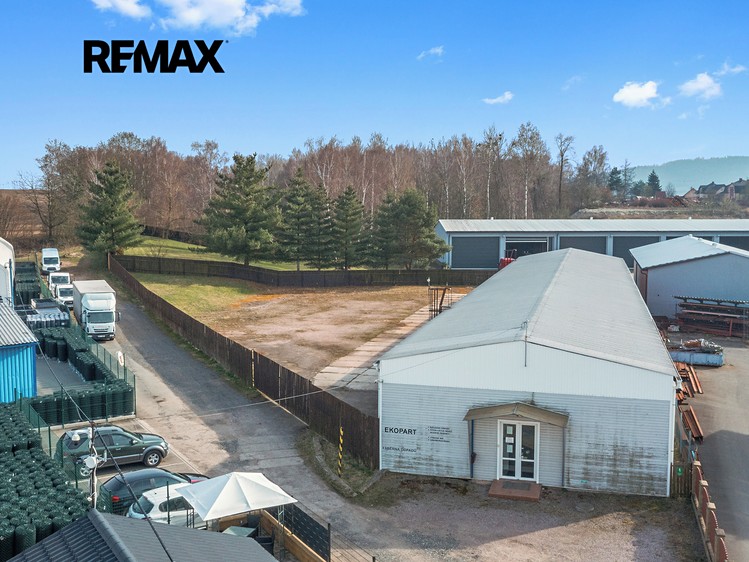 Prodej výrobní haly, prostoru 600 m² - foto 1